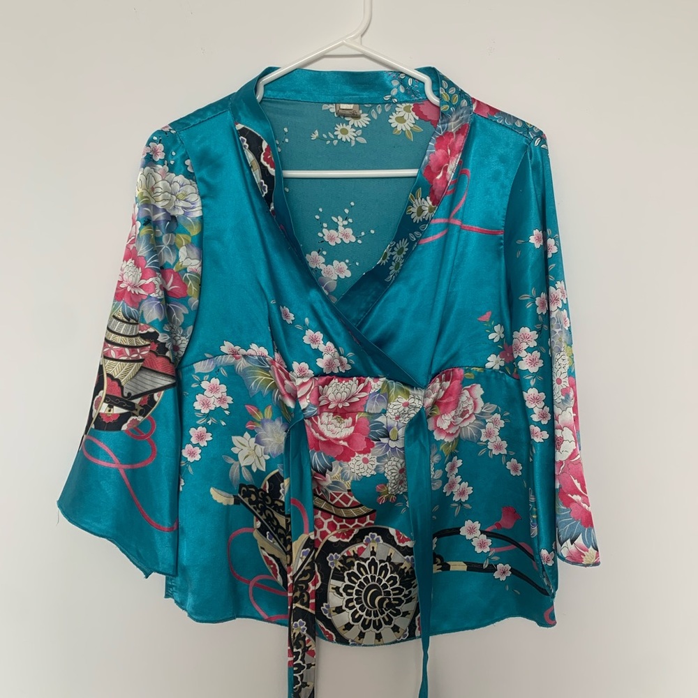 Blue kimono silk blend top